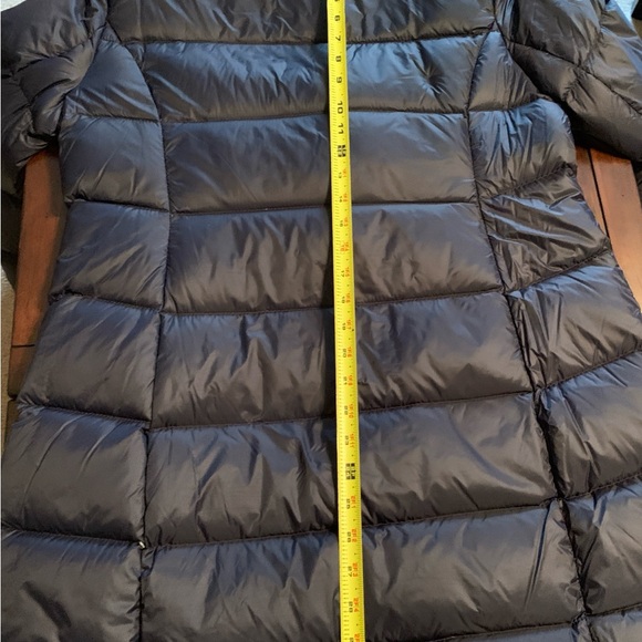 Women’s packable long down coat - Picture 6 of 10